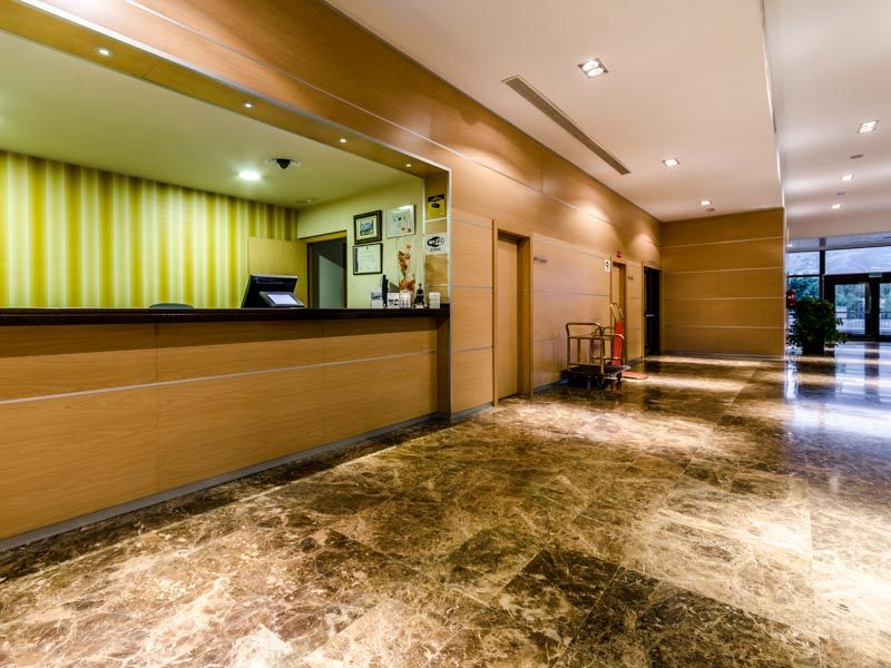 Alcala Plaza Hotel Alcala de Henares Exterior photo